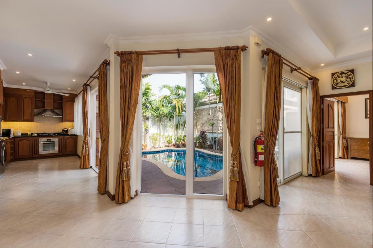 Village Austria Luxury Pool Villas 芭達亞 外观 照片